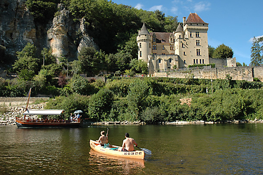 Canoes La Roque Gageac